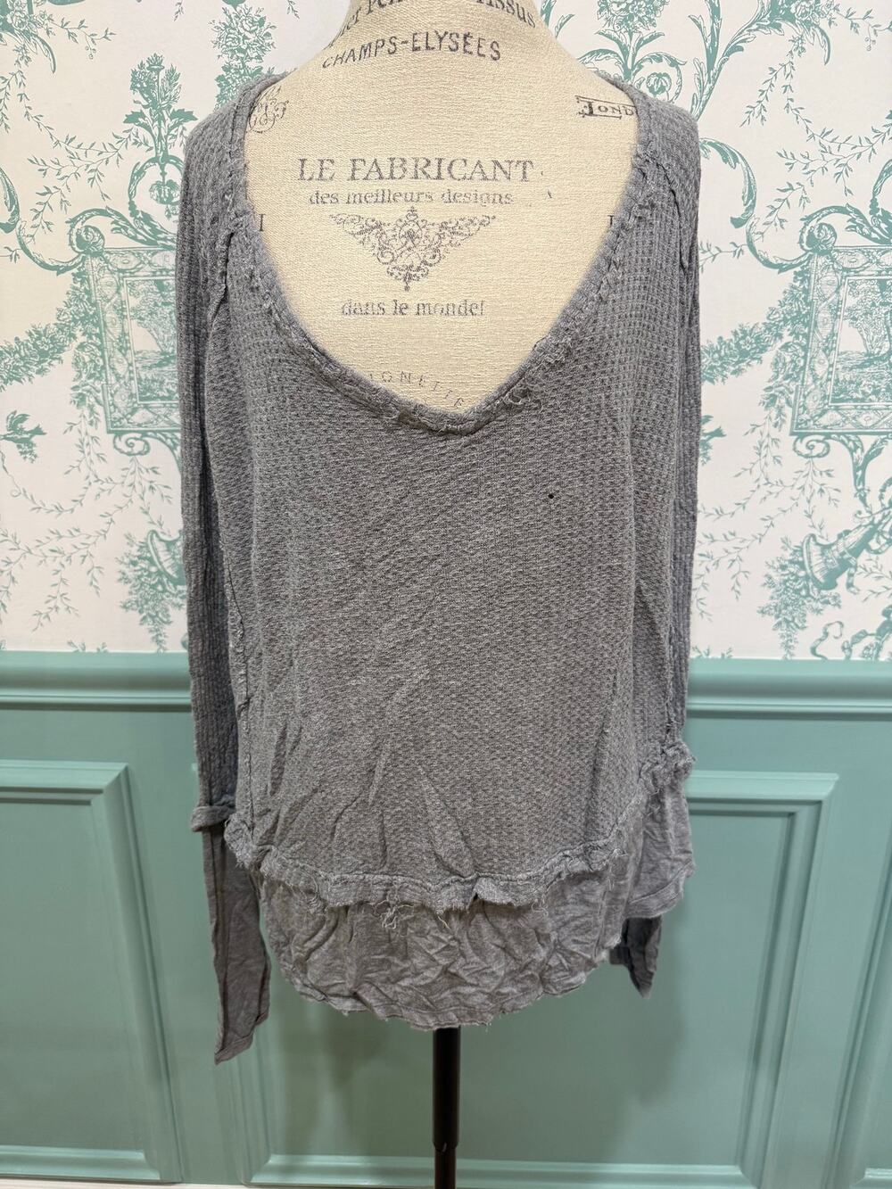We The Free Free People Grey Waffle Knit Distressed Thermal Top - Sz XS